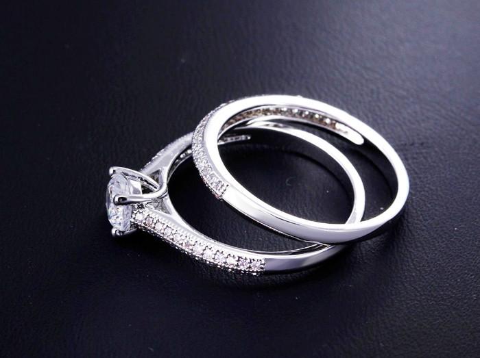 Monami Wedding Ring Set