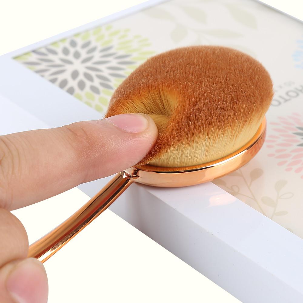 Elise Oval Makeup Brush Set